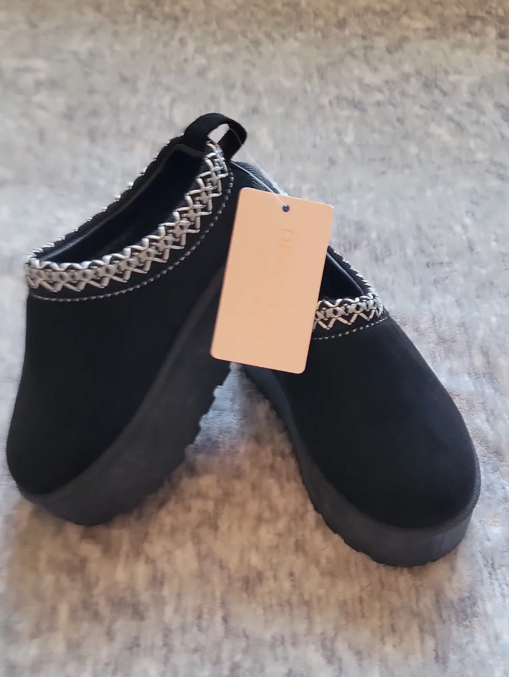 Olivia & Kate girls' Black Slip-On Shoes with White & Silver Trim Size 10